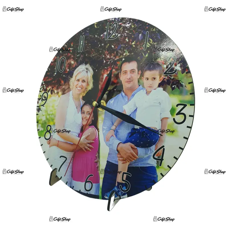 Ceas personalizat din lemn, diametru 30 cm